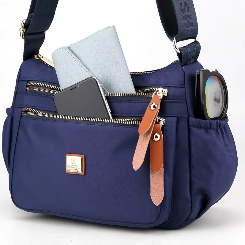 B9977 ✨ NoirChic Essential Crossbody ✨