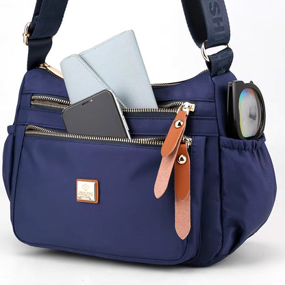 B9977 ✨ NoirChic Essential Crossbody ✨